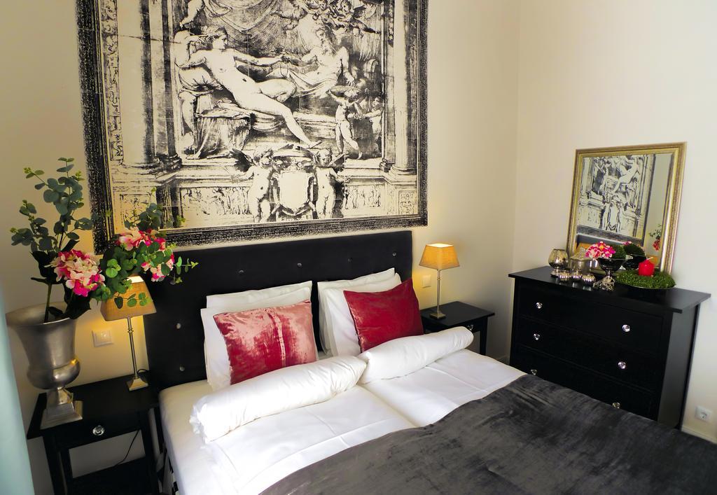 Golden Stars Budapest Apartments Bagian luar foto