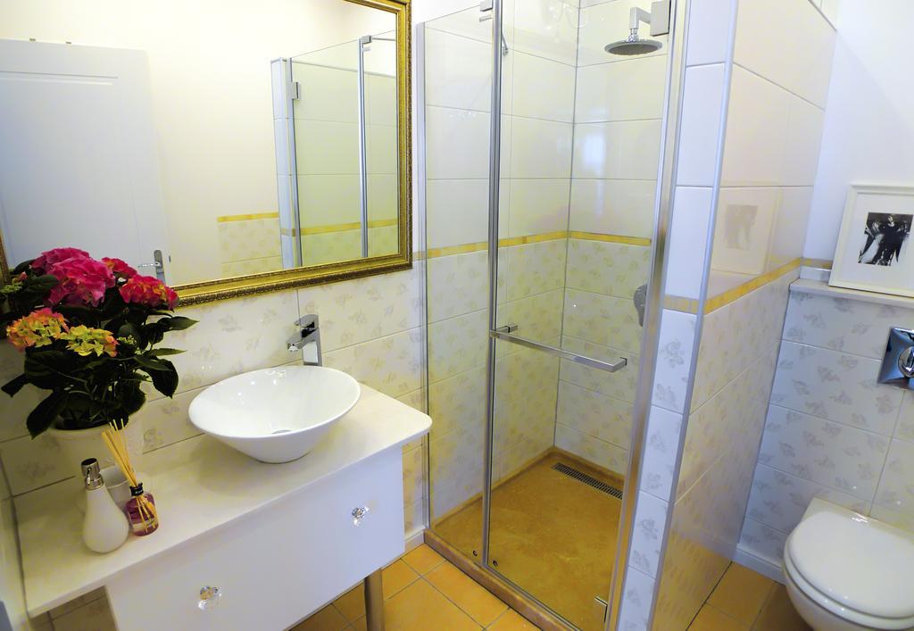 Golden Stars Budapest Apartments Bagian luar foto