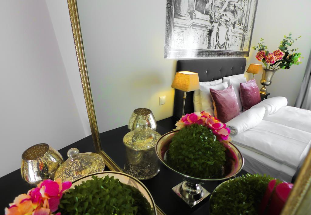 Golden Stars Budapest Apartments Bagian luar foto