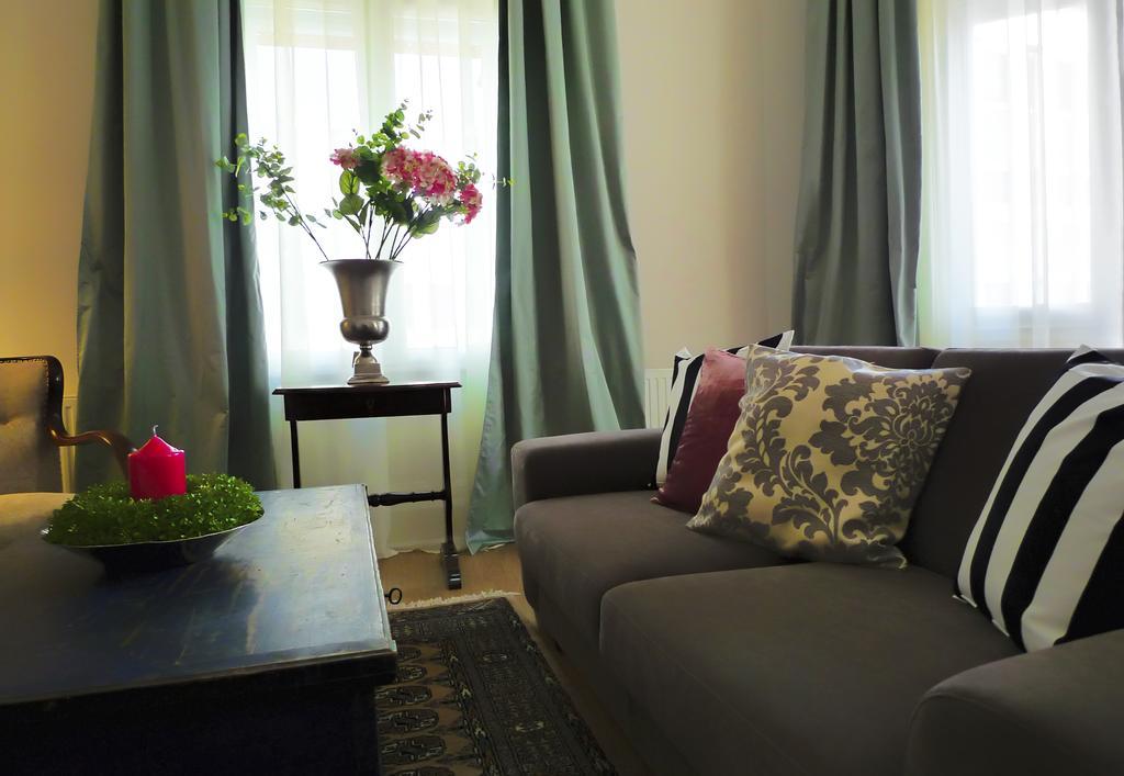 Golden Stars Budapest Apartments Bagian luar foto